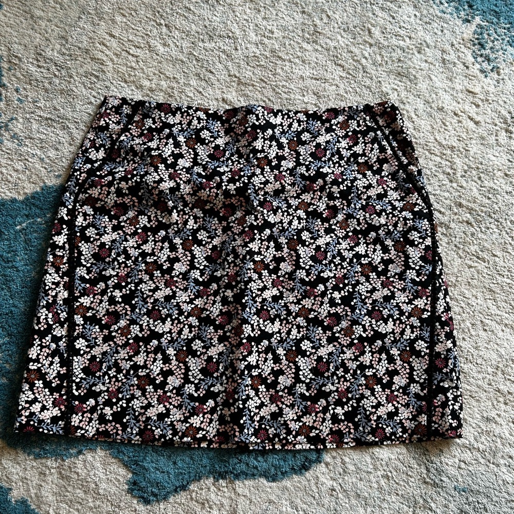 LOFT Multicolor Floral Print Fabric
